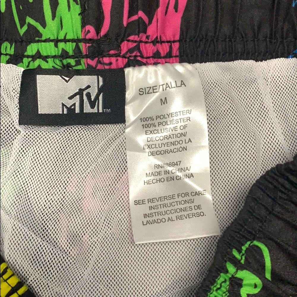 MTV - Picture 3 of 4